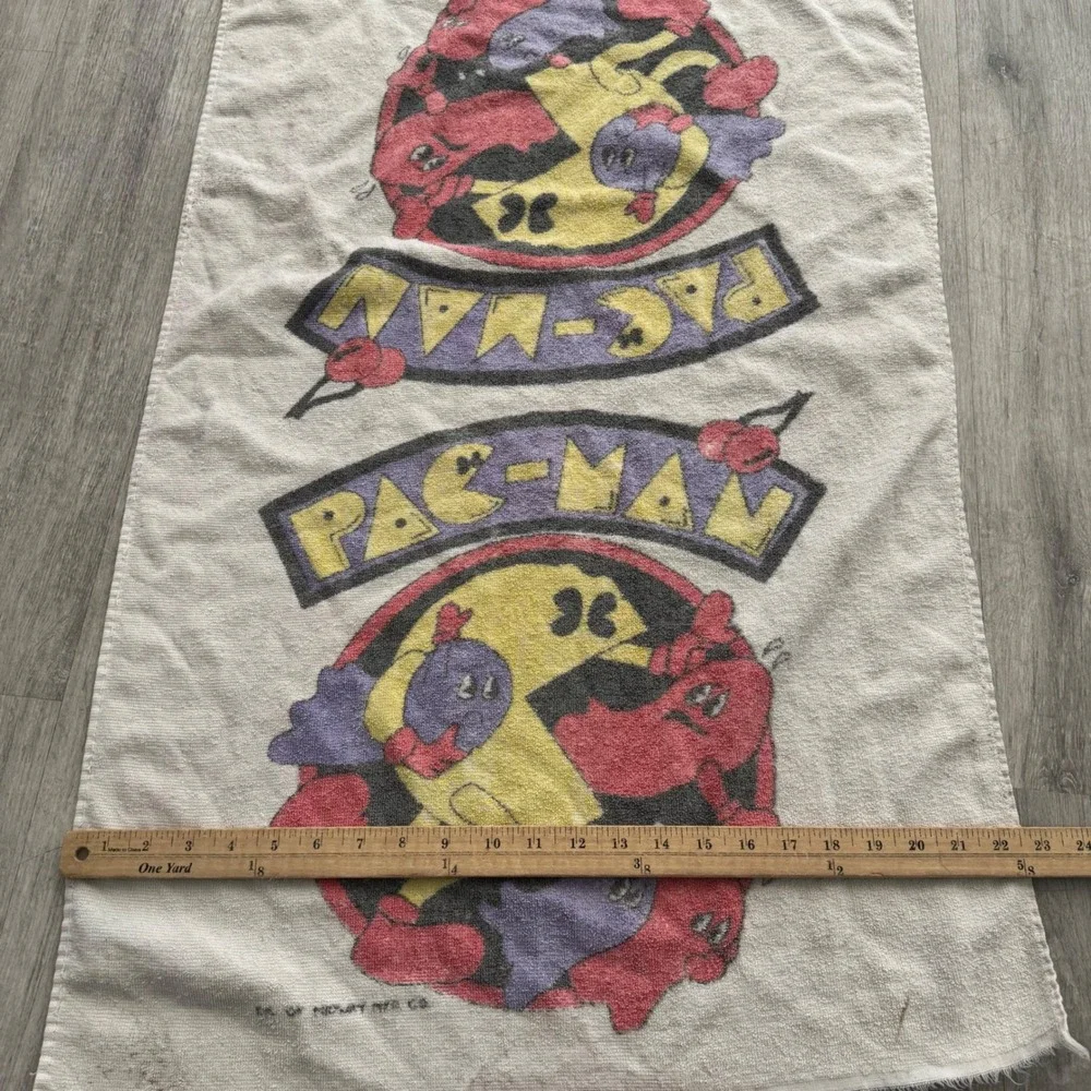 Vintage Pac-Man Beach Towel Midway Mfg Co Retro 80s Arcade Gaming Collectible